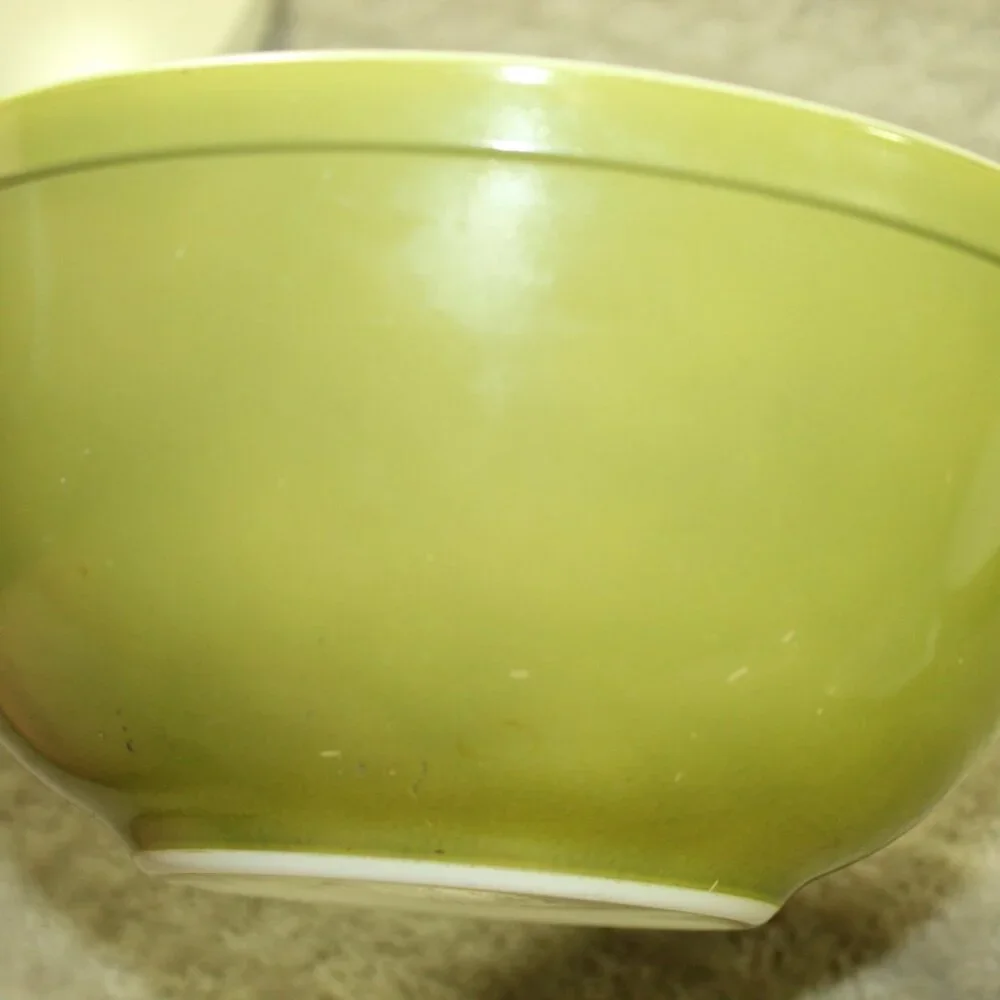 Complete Set Vintage Pyrex Avocado Green Mixing Bowls 401 - 404